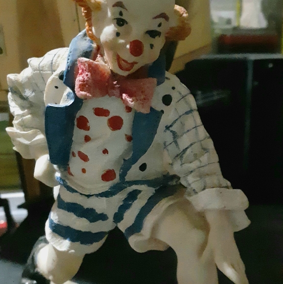 clown and dog figurine - Picture 2 of 3